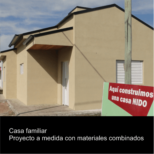 Casa familiar Proyecto a medida con materiales combinados